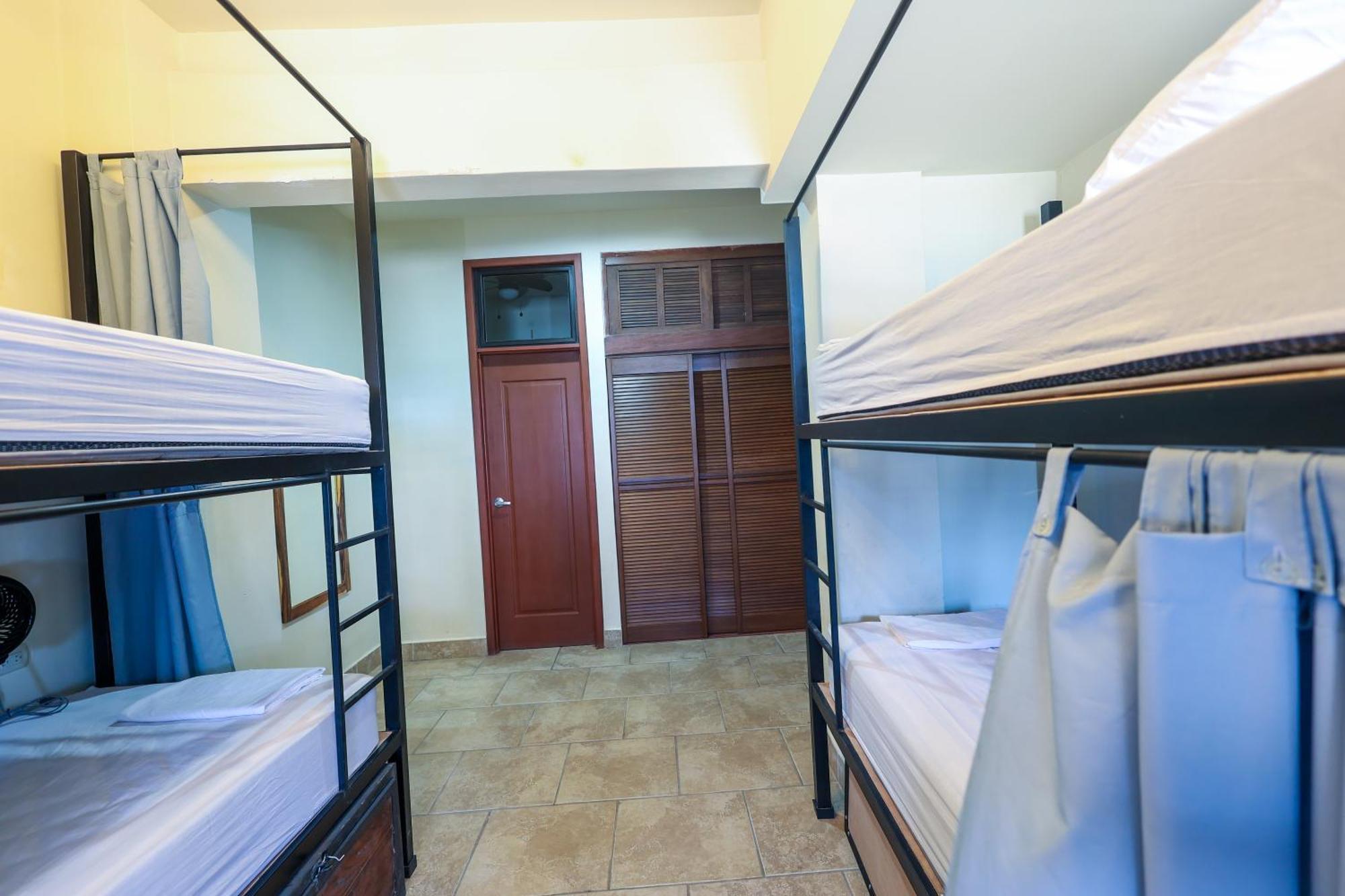 Sohla Rooftop Hostel ซานฮวนเดลซูร์ ภายนอก รูปภาพ