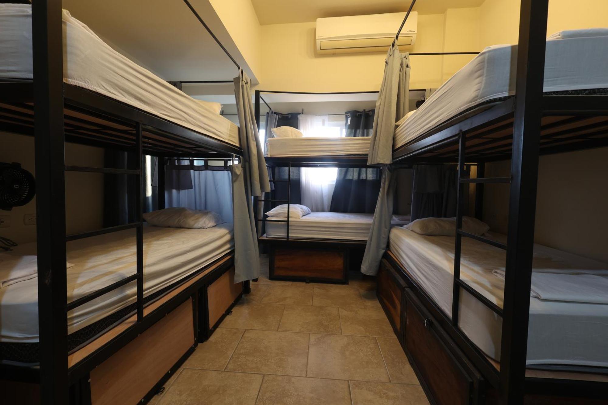 Sohla Rooftop Hostel ซานฮวนเดลซูร์ ภายนอก รูปภาพ